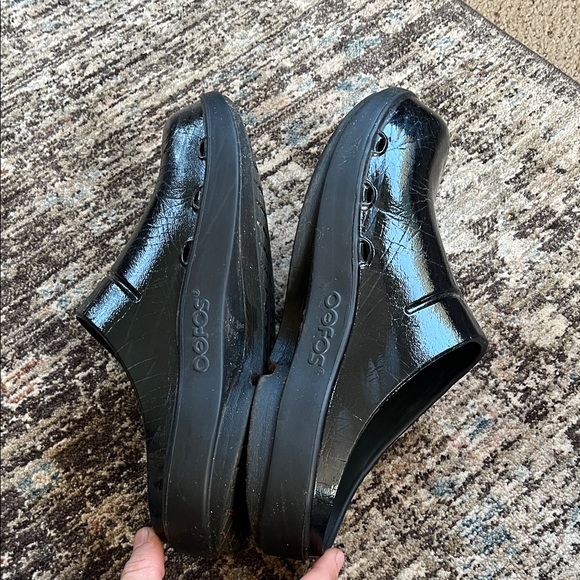 OOFOS Black Mules/Clogs - Picture 6 of 7